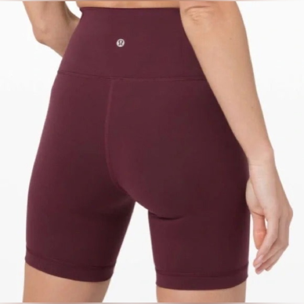 lululemon Wunder Train High-Rise Short 6" in size 4